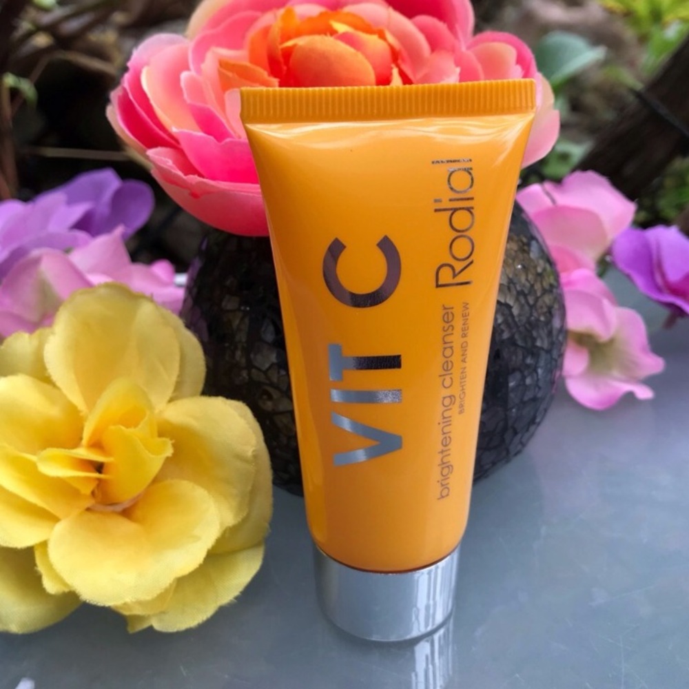 🟢3/$19! Rodial MINI Vit C Brightening Cleanser 20 ml BRAND NEW Sealed Under Cap